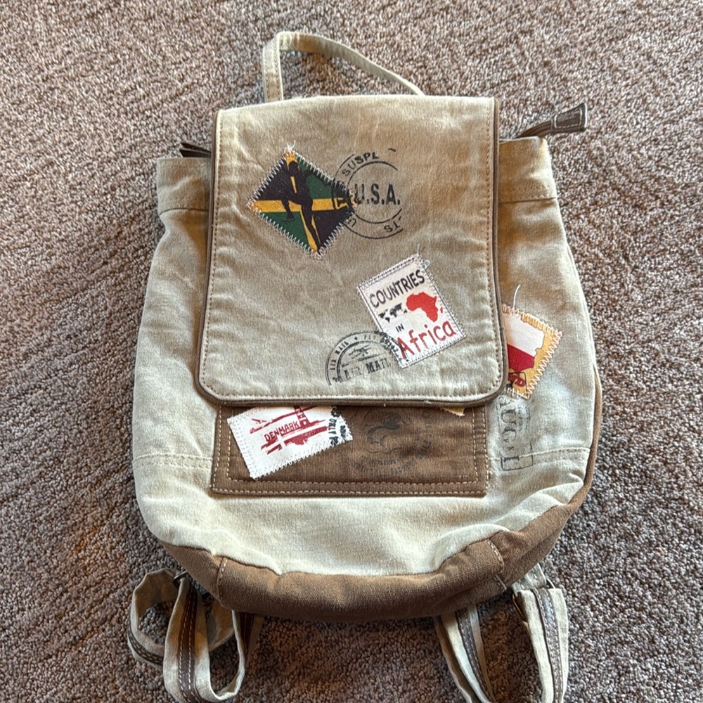 Travel cloth backpack, Denmark, Africa, USA, Versailles